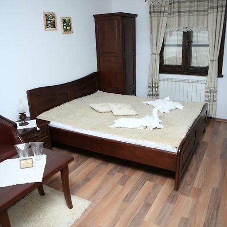 Oazis Guesthouse Λόβετς Εξωτερικό φωτογραφία
