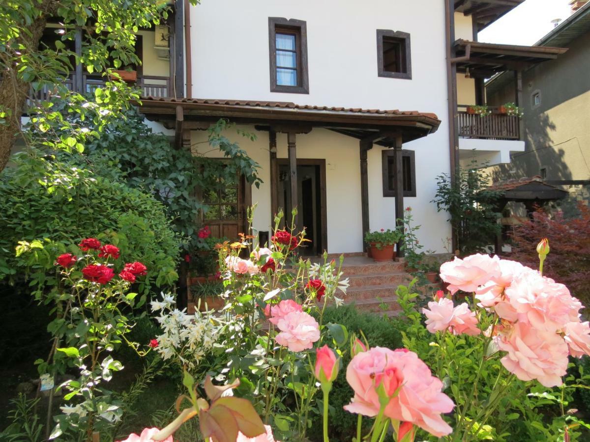 Oazis Guesthouse Λόβετς Εξωτερικό φωτογραφία