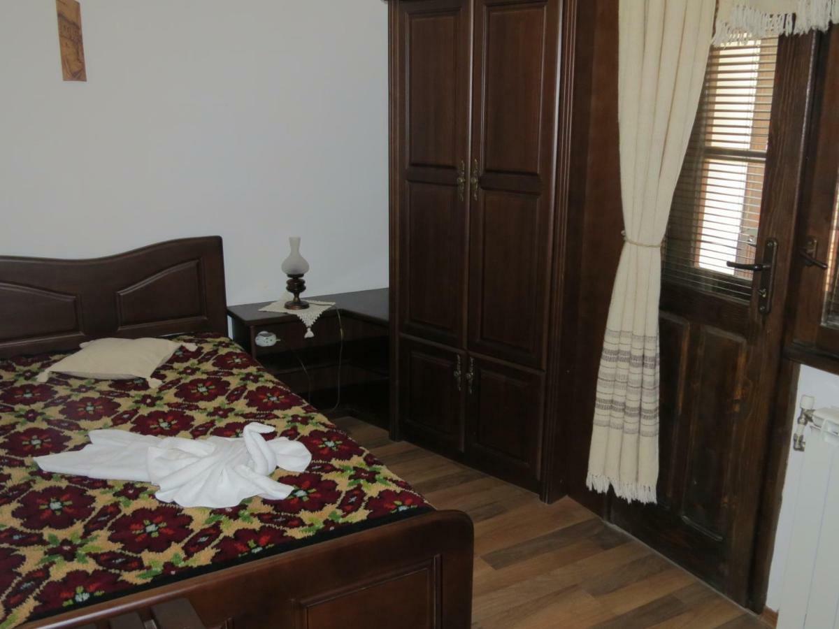 Oazis Guesthouse Λόβετς Εξωτερικό φωτογραφία